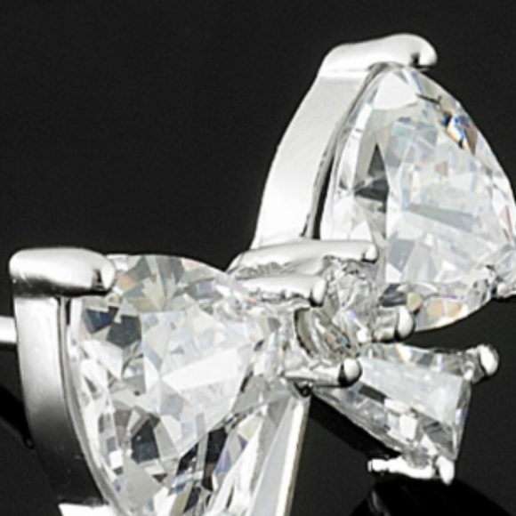 I beautiful bow earrings - Picture 2 of 3